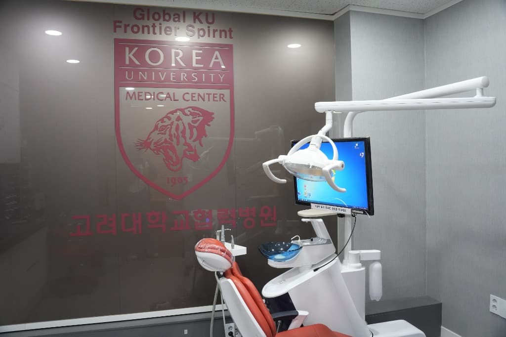 Interior 2